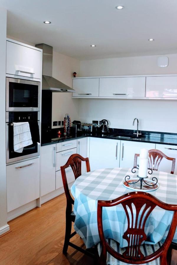 Modern Apartment In Edinburgh Eksteriør bilde